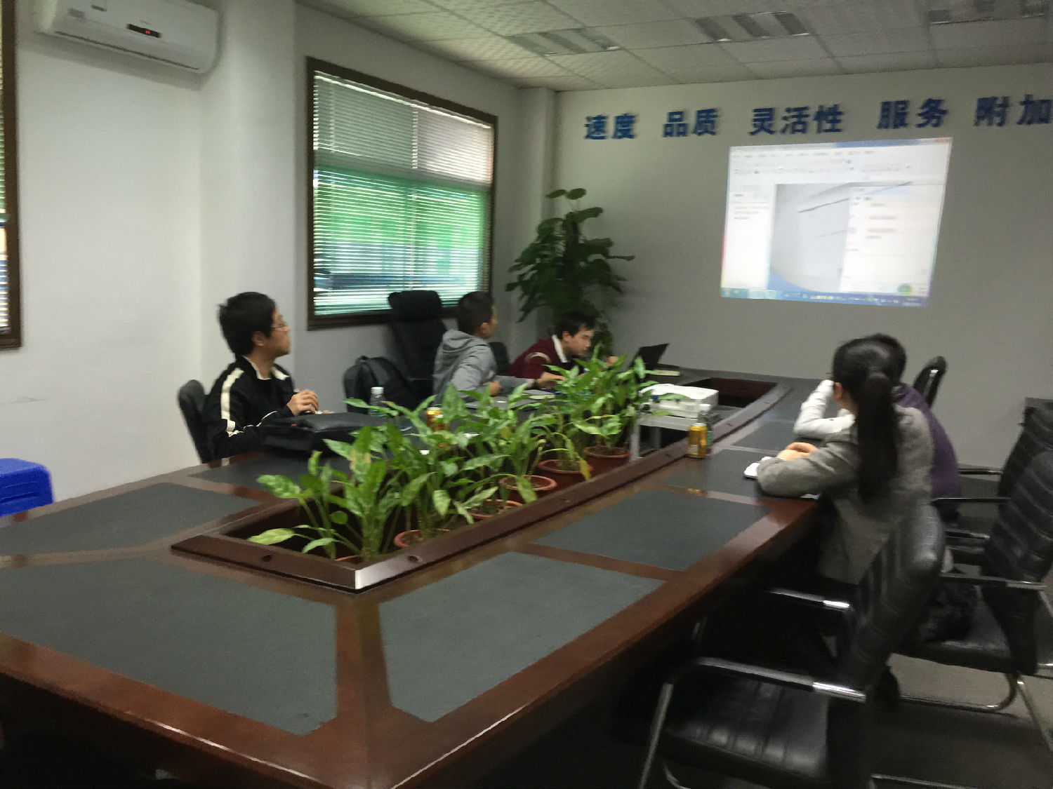 觸摸顯示屏廠家