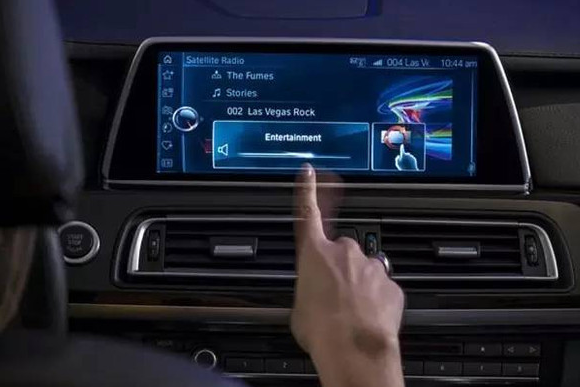 車載觸摸顯示屏